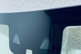 Предно стъкло MERCEDES C W205 2014-AKU+Камера+Сензор+HUD-2 на ниска цена