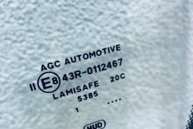 Предно стъкло MERCEDES C W205 2014- АНТЕНА+КАМЕРА+СЕНЗОР+HUD-3 на ниска цена