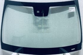 Предно стъкло MERCEDES C W205 2018- АКУСТИКА+КАМЕРА+СЕНЗОР НАМАЛЕНА ЦЕНА на ниска цена