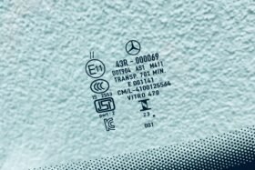 Предно стъкло MERCEDES C W206 2021- АКУСТИКА+КАМЕРА+СЕНЗОР+ОРИГИНАЛ-3 на ниска цена