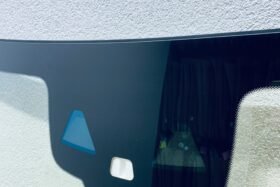 Предно стъкло MERCEDES CLS C257 2018- SOLAR+КАМЕРА + СЕНЗОР + HUD + ОТКРИТО-2 на ниска цена