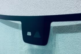 Предно стъкло MERCEDES E C238 2017- АКУСТИКА+КАМЕРА+СЕНЗОР+АНТ-2 на ниска цена