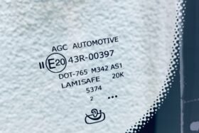 Предно стъкло MERCEDES E W207 CABRIO 2013-2017 АКУ+КАМЕРА+СЕНЗОР+АНТЕНА-3 на ниска цена