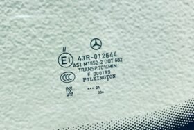 Предно стъкло MERCEDES EQS V297 2021- SOLAR+КАМЕРА+СЕНЗОР+ОТОПЛЕНИЕ+HUD+OE-3 на ниска цена