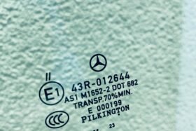 Предно стъкло MERCEDES EQS V297 2021- SOLAR+Камера+Сензор+Отопление+HUD+OE-3 на ниска цена