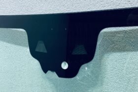 Предно стъкло MERCEDES GLB X247 2019- EQB C243 2022- АКУСТИКА+КАМЕРА+СЕНЗОР-2 на ниска цена