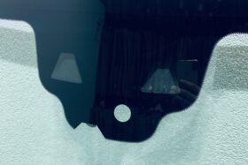 Предно стъкло MERCEDES GLB X247 2019- EQB C243 2022- АНТЕНА+КАМЕРА+СЕНЗОР-2 на ниска цена