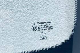 Предно стъкло MERCEDES GLC C253 2016- MERCEDES EQC N293 2019- АКУ+КАМ+СЕН-3 на ниска цена