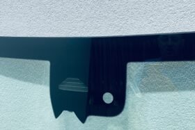 Предно стъкло MERCEDES GLC II X254 2022- АКУСТИКА+КАМЕРА+СЕНЗОР-2 на ниска цена