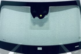 Предно стъкло MERCEDES GLC X254 09.2023- АКУСТИКА + КАМЕРА + СЕНЗОР + ОРИГИНАЛ на ниска цена