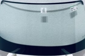 Предно стъкло MERCEDES S W126 4D 1980-1991 на ниска цена