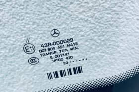 Предно стъкло MERCEDES S W221 2005-2013 СЕНЗОР+ОТОПЛЕНИЕ+OE-3 на ниска цена