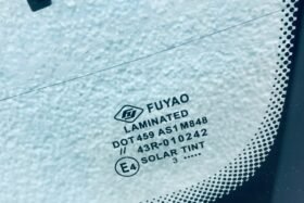 Предно стъкло MERCEDES SL R230 2001-2004 АНТЕНА+СЕНЗОР+ОГРЯВАНЕ-3 на ниска цена