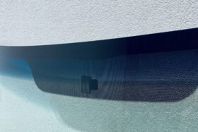 ПРЕДНО СТЪКЛО MERCEDES SPRINTER 2006-2018 / VW CRAFTER 2006-2016-2 на ниска цена