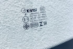 ПРЕДНО СТЪКЛО MERCEDES SPRINTER 2006-2018 / VW CRAFTER 2006-2016-3 на ниска цена