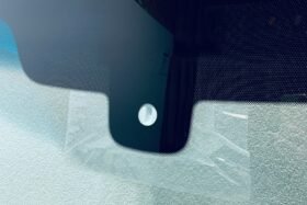 Предно стъкло MERCEDES SPRINTER 2025 - КАМЕРА + СЕНЗОР + ОРИГИНАЛ-2 на ниска цена