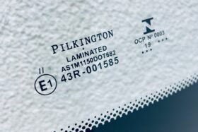 Предно стъкло MERCEDES SPRINTER 910 2018--3 на ниска цена