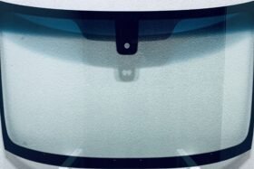 Предно стъкло MERCEDES SPRINTER 910 2018 - СЕНЗОР ЗА ДЪЖД/ЗАЗОР. на ниска цена