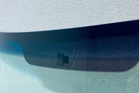 Предно стъкло MERCEDES SPRINTER VW CRAFTER 2006-2018-2 на ниска цена