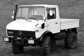 ПРЕДНО СТЪКЛО MERCEDES UNIMOG 424/425/427/435/437-2 на ниска цена