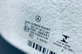 Предно стъкло MERCEDES VITO W447 2014-2020 АНТЕНА+СЕНЗОР+OE-3 на ниска цена