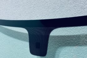 Предно стъкло MERCEDES VITO W447 2014 - АНТЕНА-2 на ниска цена