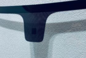 Предно стъкло MERCEDES VITO W447 2014 - БЕЗЦВЕТНО + АНТЕНА-2 на ниска цена