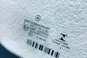 Предно стъкло MERCEDES VITO W447 2020- АНТЕНА+СЕНЗОР+ОРИГИНАЛ-3 на ниска цена
