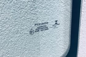 Предно стъкло MERCEDES VITO W639 2003-14 АНТЕНА-3 на ниска цена