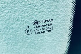 Предно стъкло MERCEDES VITO W639 2003-2014 АНТЕНА-3 на ниска цена