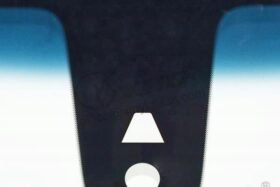 ПРЕДНО СТЪКЛО MERCEDES X 2017- СЕРИЯ 470 ПИК-ЪП АКУ+КАМ+СЕН-3 на ниска цена