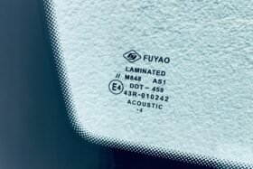 Предно стъкло MG MG4 2022 - Акустика + Камера-3 на ниска цена