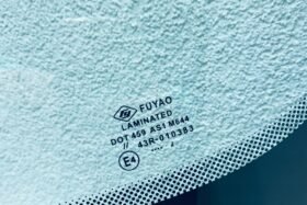 ПРЕДНО СТЪКЛО MINI COUNTRYMAN 2010-2016 PACEMAN СЕНЗОР-3 на ниска цена