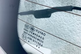 Предно стъкло MINI COUNTRYMAN F60 2017- КАМЕРА+СЕНЗОР-3 на ниска цена