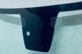 Предно стъкло MITSUBISHI ASX 2023 - АКУ+КАМ+СЕН+ГРЗ-2 на ниска цена