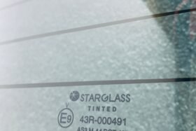 Предно стъкло MITSUBISHI COLT 3D HBK 2008- НАМАЛЕНИЕ-2 на ниска цена