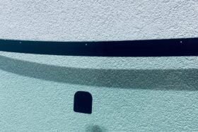 ПРЕДНО СТЪКЛО MITSUBISHI L-200 III 2006-2015/PAJERO SPORT 2009--2 на ниска цена