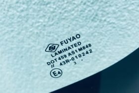 Предно стъкло MITSUBISHI OUTLANDER II PEUGEOT 4007 CITROEN C-CROSS 2007--3 на ниска цена