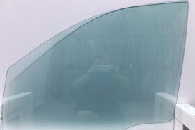 Предно стъкло MITSUBISHI PAJERO IV 2007- АКУСТИКА+СЕНЗОР+ОТОПЛЕНИЕ на ниска цена