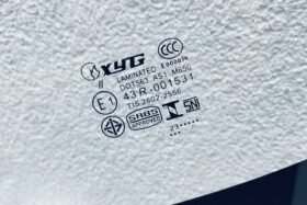 ПРЕДНО СТЪКЛО MITSUBISHI SPACE RUNNER II MPV 1999-2003-3 на ниска цена