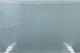 Предно стъкло MITSUBISHI SPACE WAGON III 1998-04 на ниска цена