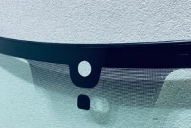 ПРЕДНО СТЪКЛО NISSAN 370Z COUPE / CONVERTIBLE 2009- СЕНЗОР-2 на ниска цена