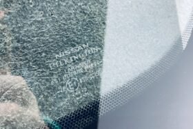 Предно стъкло NISSAN ARIYA 2022- АКУ+КАМЕРА+СЕНЗОР ЗА ОТОПЛЕНИЕ+HUD+ОРИГИНАЛ-3 на ниска цена