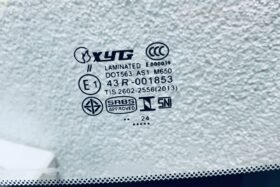 Предно стъкло NISSAN CABSTAR 1999- ЗЕЛЕНО-2 на ниска цена