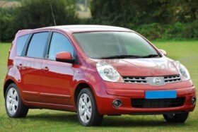 ПРЕДНО СТЪКЛО NISSAN NOTE 2006-2013 СЕНЗОР-4 на ниска цена