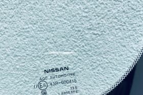 Предно стъкло NISSAN QASHQAI 2013-2017 АКУСТИКА+КАМЕРА+СЕНЗОР-3 на ниска цена