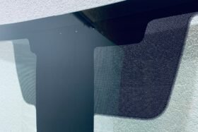 Предно стъкло NISSAN QASHQAI 2017- АКУСТИКА+КАМЕРА+СЕНЗОР+ОГРЯВАНЕ-2 на ниска цена