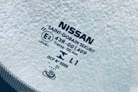 Предно стъкло NISSAN QASHQAI 2021- АКУСТИКА+КАМЕРА+СЕНЗОР-3 на ниска цена