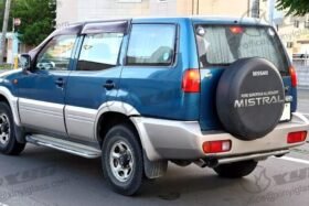 ПРЕДНО СТЪКЛО NISSAN TERRANO D21 1986-2007 / NISSAN NAVARA D22 1998-2008-2 на ниска цена