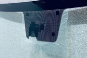 Предно стъкло НОВ HYUNDAI I30 III 2017- КАМЕРА-2 на ниска цена